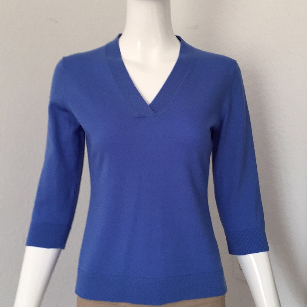 lafayette 148 v neck blue wool Sweater